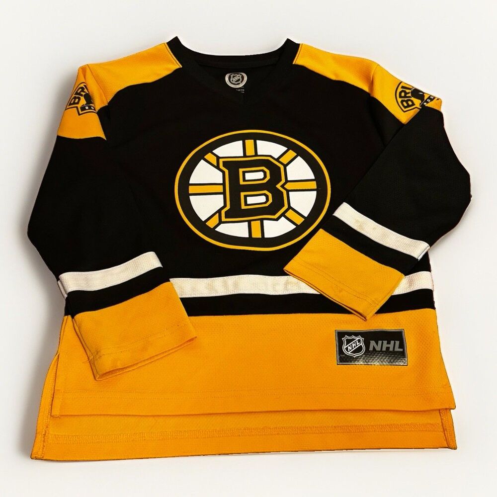 Boston Bruins Brad Marchand #63 Youth 8/10 Reebok NHL Jersey Black Gold
